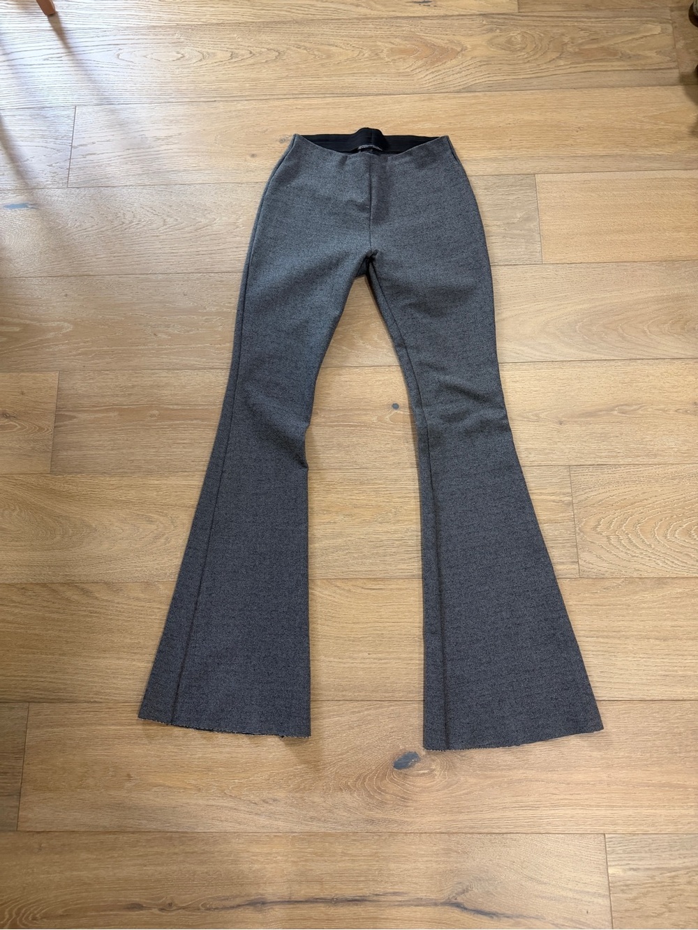 Zara Very Flattering Wide Leg Comfy Stylish Pants Trousers Form Fitting Stretch